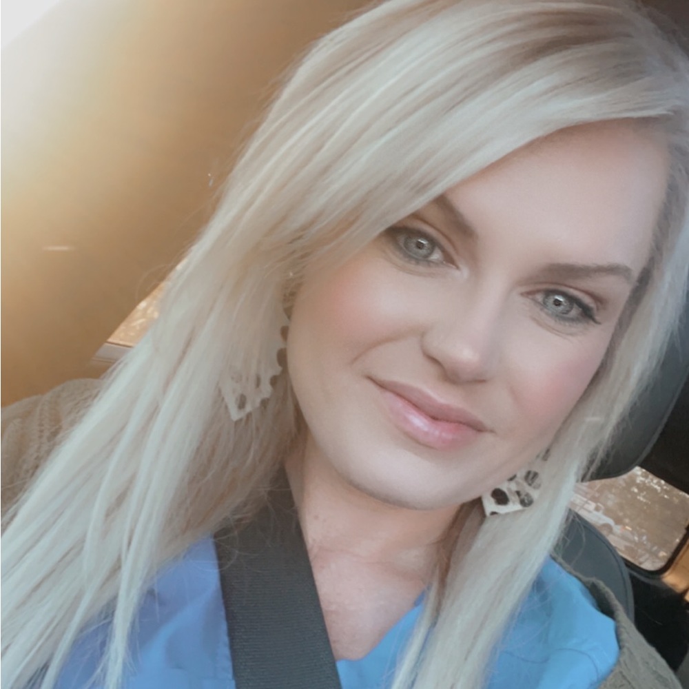 Meet your Posher, Allison